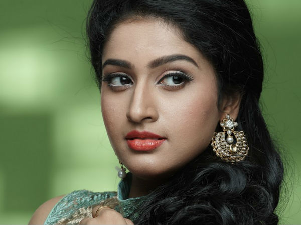 പകരം ആര്