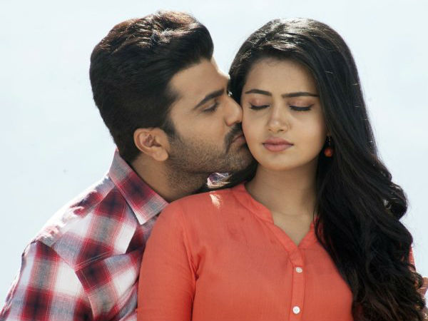 പ്രണയം മൊട്ടിട്ടത്