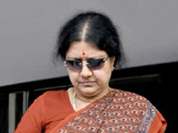 ക്രിമിനലായ ശശികലയെ വിചാരണ ചെയ്യണം