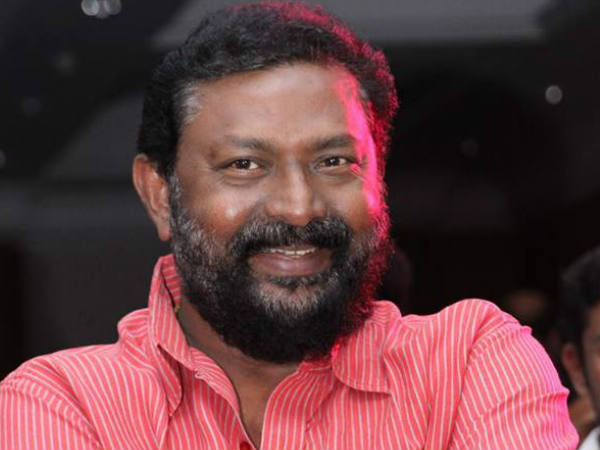 അവളെന്റെ നെഞ്ചില് വീണ് പൊട്ടിക്കരഞ്ഞു