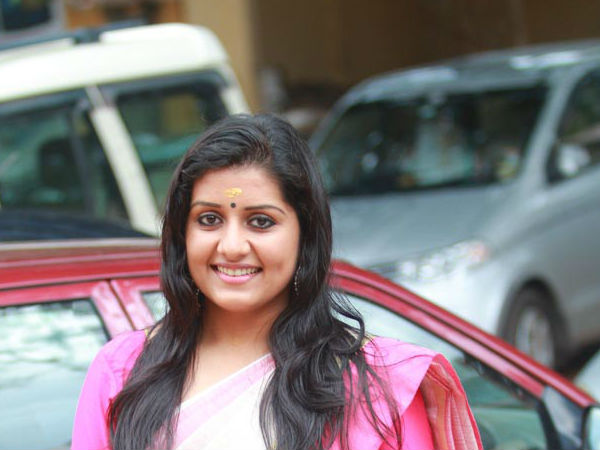 കൂടുതല് വിശ്വസിക്കുന്നു