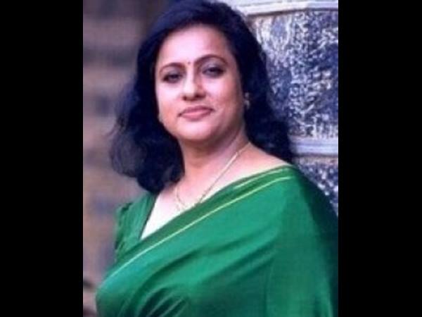 അവളുടെ രാവുകള്