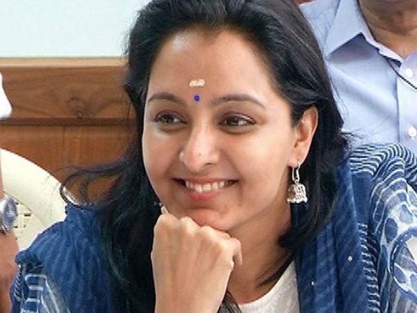 മഞ്ജുവിനാണ് വിമര്ശനം