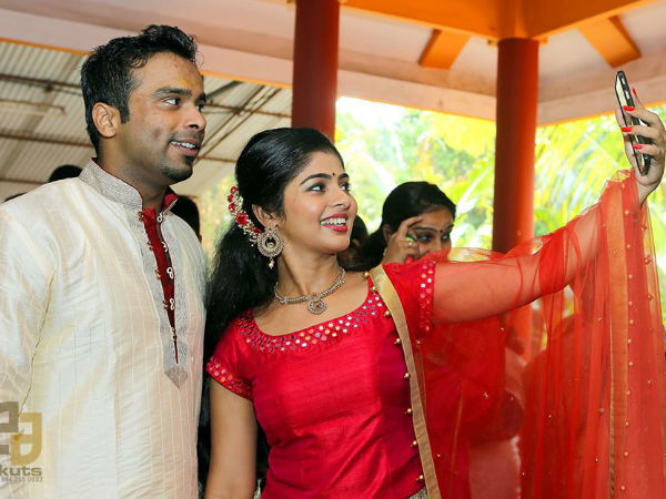 സെല്ഫി ടൈം