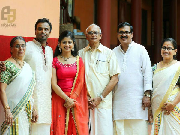അച്ഛനമ്മമാര്ക്കൊപ്പം