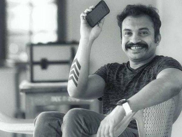 ജോയ് യുടെ വേഷത്തില് സൗബിന്