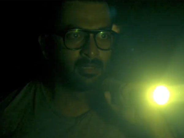 ഇടം കൈമാറി ഫോണ്