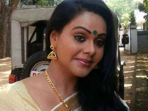 ആദ്യത്തെ വിവാഹം