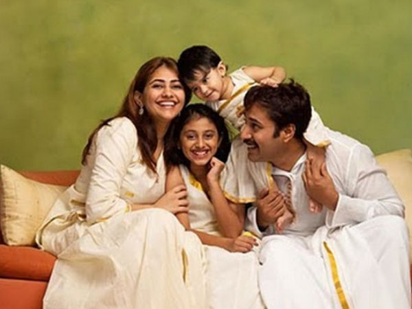 സിനിമയെക്കുറിച്ച്