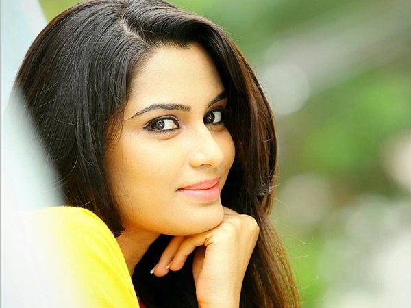 വ്യാജ ഐഡി