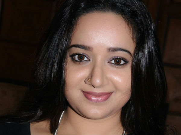 സീരിയലിലേക്ക്