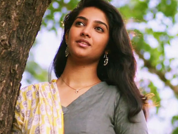 കാര്ത്തിക മുരളീധരന്