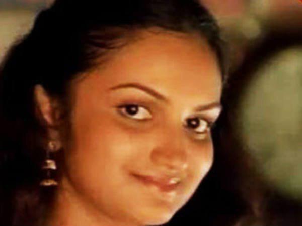 മുത്തശ്ശി കഥാപാത്രമായി
