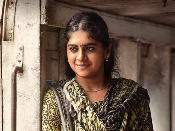 തനി നാടന് പെണ്കുട്ടി