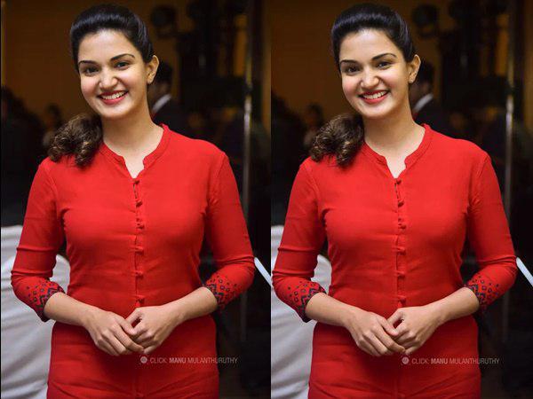 ഹണിറോസ്