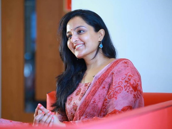രണ്ടാമത്തെ സാക്ഷിയായി മഞ്ജു