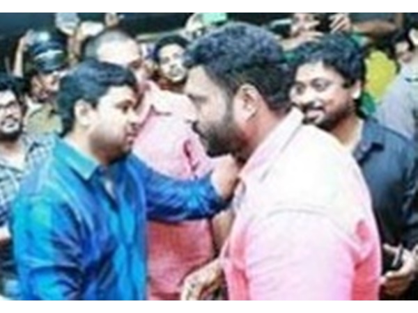 പ്രചരിക്കുന്ന ഫോട്ടോസ്