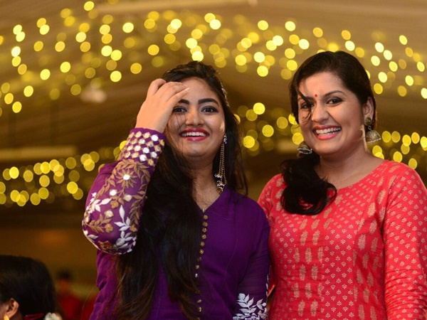 രണ്ട് സിനിമകളുടെ തിരക്കില്