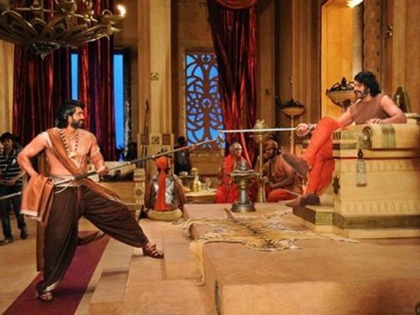 1000 തിയറ്ററുകളില് ഇപ്പോഴും