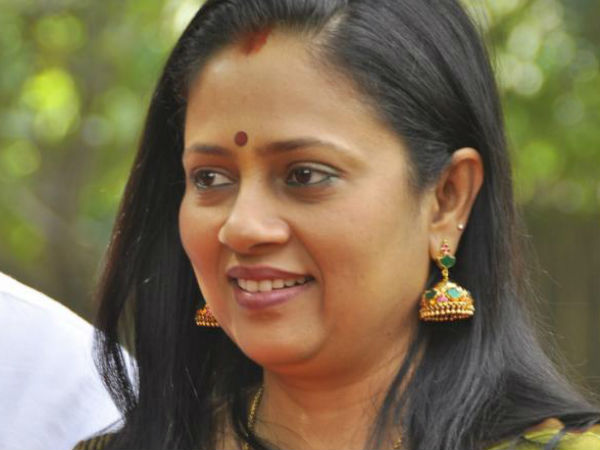 ഡേറ്റ് വാങ്ങി