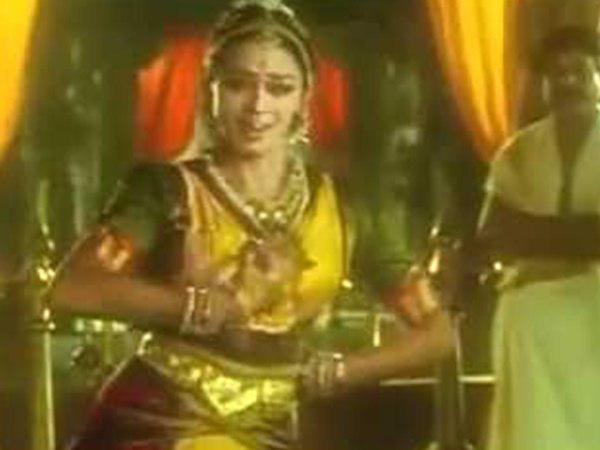 ശോഭനയുടെ മറുപടി