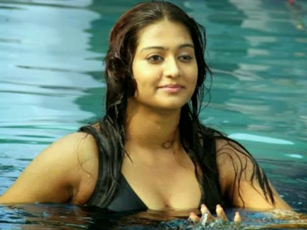ബിക്കിനി ചിത്രം പ്രചരിപ്പിച്ചു