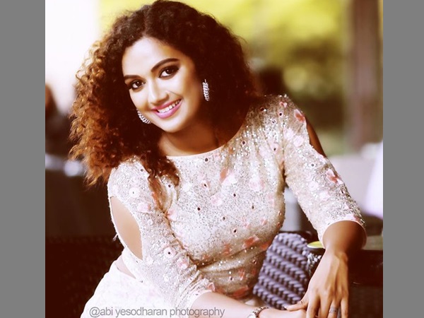 ജൂവല്ലറിയുടെ പരസ്യം