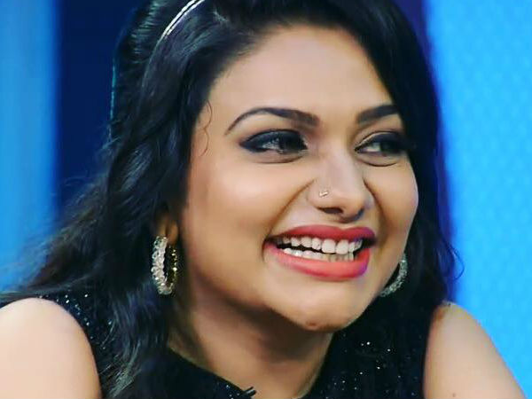 നടിയോട് ശത്രുത..