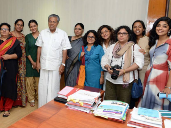അടുത്ത സുഹൃത്തുക്കളുടെ പിന്തുണ