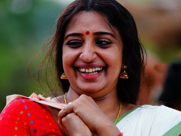 ഞാന് അവര്ക്കൊപ്പം