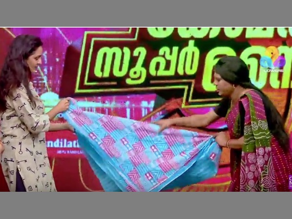 തേപ്പുപെട്ടിയുമായി എത്തിയ ദമ്പതികള്