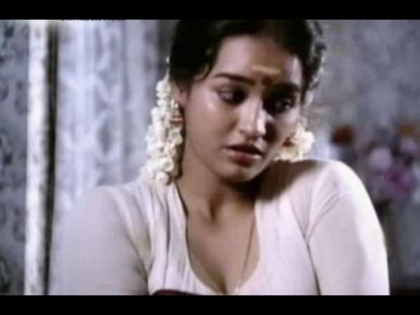 ചെറുതും വലുതുമായ ഒത്തിരി കഥാപാത്രങ്ങള്