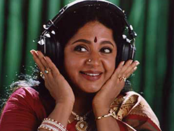 ചട്ടമ്പിക്കവലയിലൂടെ നായികയായി