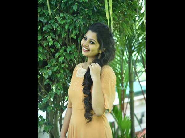 കേന്ദ്ര കഥാപാത്രങ്ങള്