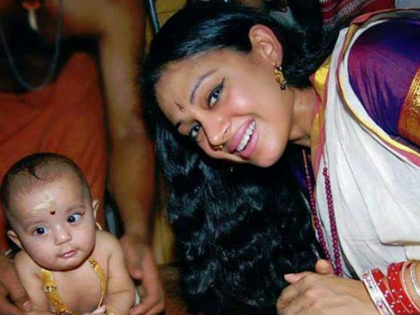 അനന്തനാരായണിക്കൊപ്പം ശോഭന