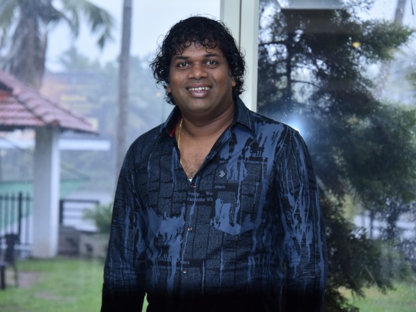 പാവപ്പെട്ടവര്ക്ക് സഹായം