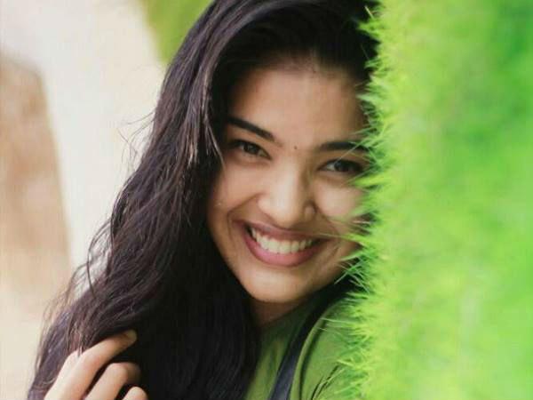 മോനിഷയുടെ വിദ്യാഭ്യാസം