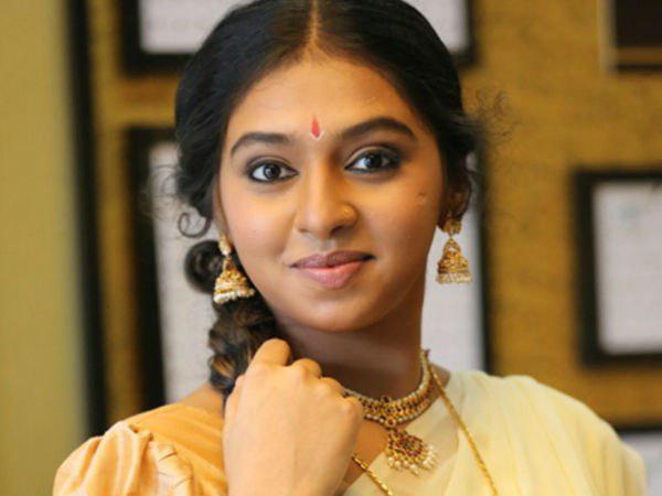 ലക്ഷ്മി മേനോന്