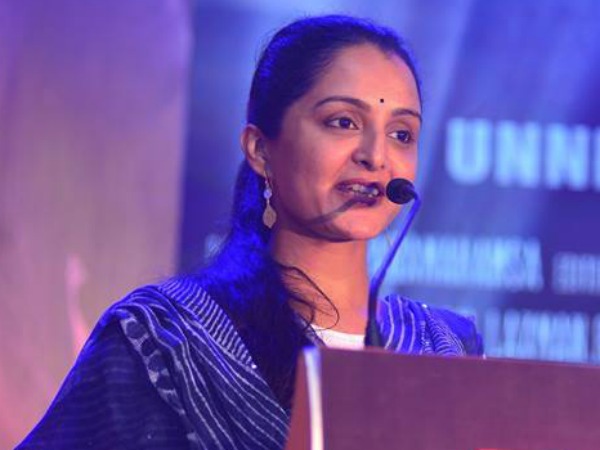ഒടിയനിലെ നായികയെ കാണാന് കാത്തിരിക്കാം