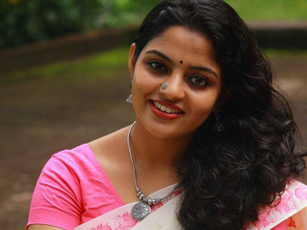 തമിഴിലേക്ക്