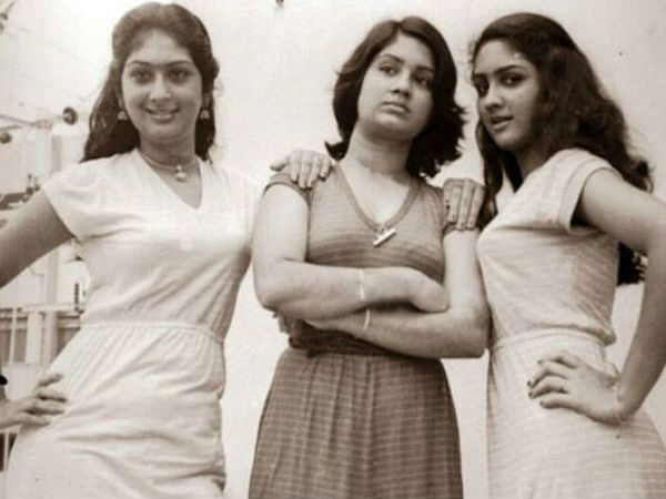 ബാലതാരമായി സിനിമയിലേക്ക്