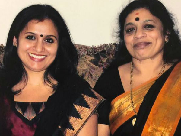 അമ്മയ്ക്കൊപ്പം