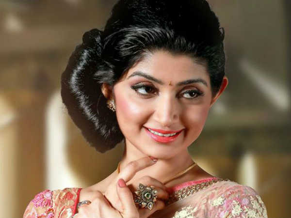 divya divya