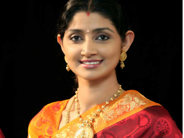 ബാല താരമായി സിനിമയിൽ