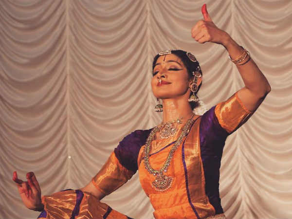 നർത്തിക അവതാരക