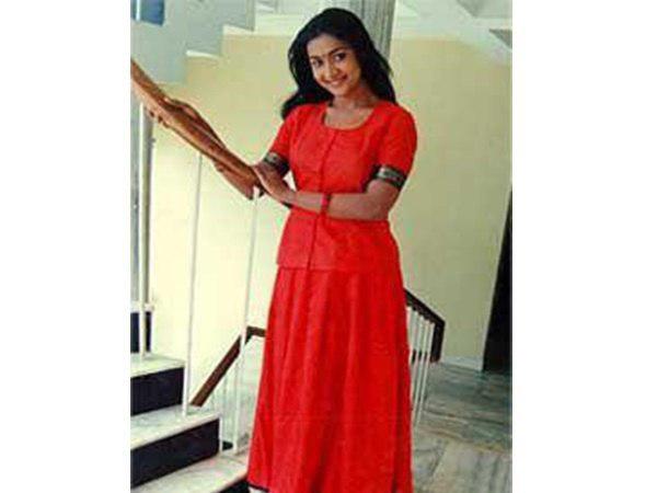 ആദ്യ വിവാഹം