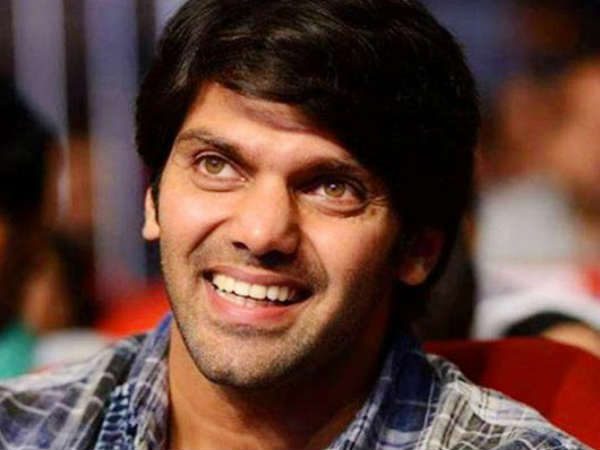 ആര്യ ഞെട്ടി