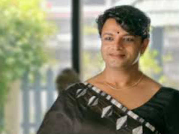 വേദന സഹിച്ചു