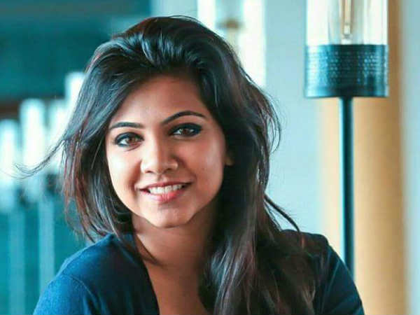 ഷൂട്ടിങ് തിരക്ക്