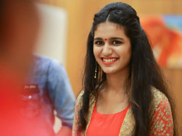 ബോളിവുഡിലേക്ക്